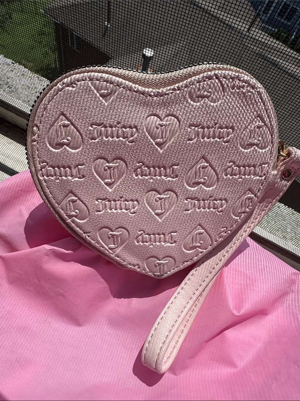 Juicy Couture Pink Heart Wristlet Change Purse